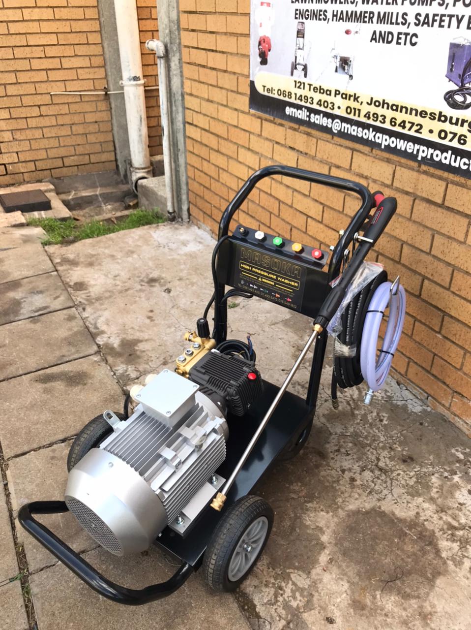 Three phase high pressure washer